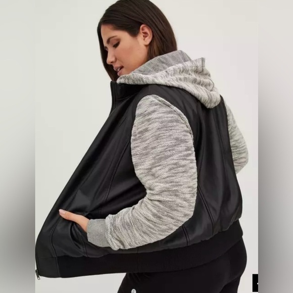 Torrid Faux Leather Motorcycle Hooded Bomber Jacket Size 10 M/L - Picture 3 of 13